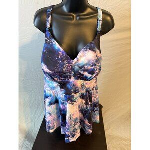 Torrid Womens Swimsuit Swimdress Top Plus Size 3 3X DD Bust Tie Dye Pattern